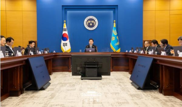이재명 대통령, 제38차 수석보좌관회의 주재 기사 이미지