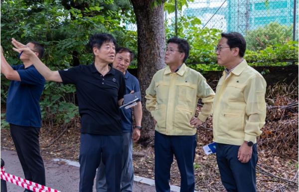 군포시, 금정고가교 전면 통제…긴급 복구·안전점검 추진 기사 이미지